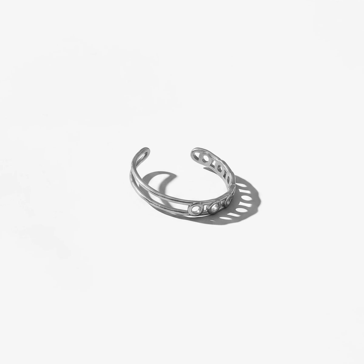 QIAOREN 5Pcs Vintage 18K PVD Gold Stainless Steel Rings Set Tarnish Free Adjustable Stackable Textured Open Cuff Rings for Women