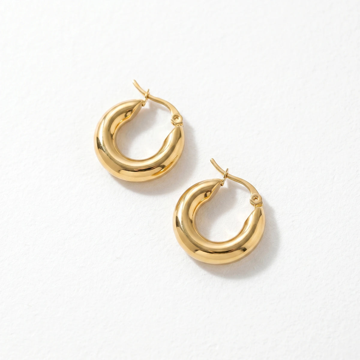 QIAOREN 12412 Waterproof Tarnish Free Chunky Balloon Hoops Gold Stainless Steel Puffy Bellied Teardrop French Clasp Earrings US