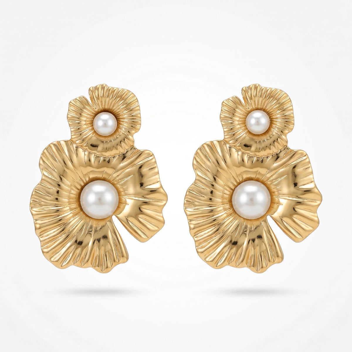 QIAOREN 12428 Elegant Quiet Luxury Fluted Petal Flower Pearl Drop Earrings Gold Stainless Steel 3D Botanical Statement Jewelry
