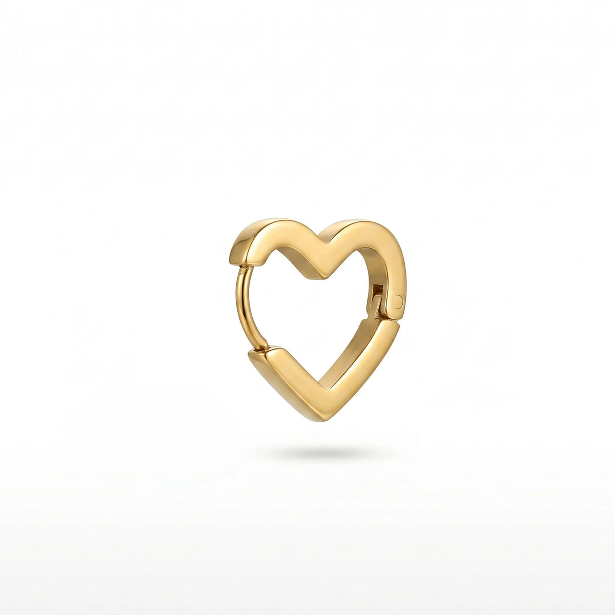 QIAOREN 12571 Wholesale Minimalist Heart Shape Ear Hoops Tarnish Resistant Stainless Steel Gold Huggie Earrings Sweet Love