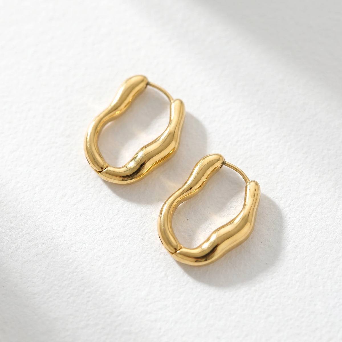 QIAOREN 12499  Elegant Sculptural Molten Gold Hoops Stainless Steel Bold Architectural Statement U Earrings EU US