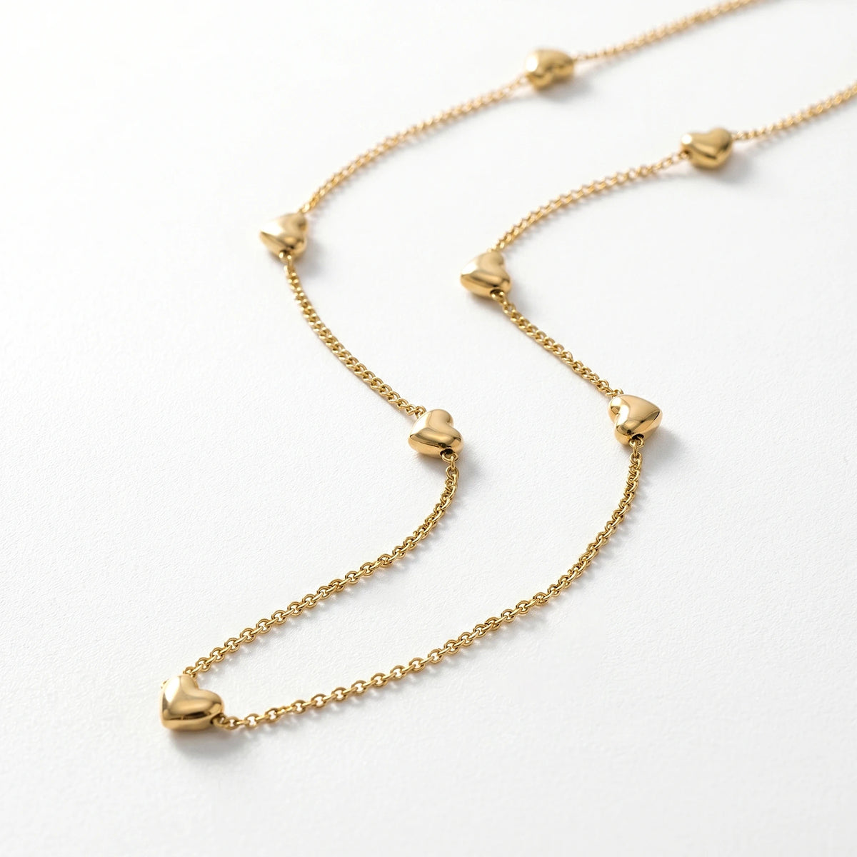 QIAOREN 11731Elegant Minimalist Multi Heart Necklace Gold Stainless Steel 3D Puffy Love Heart Station Jewelry Gift for Women