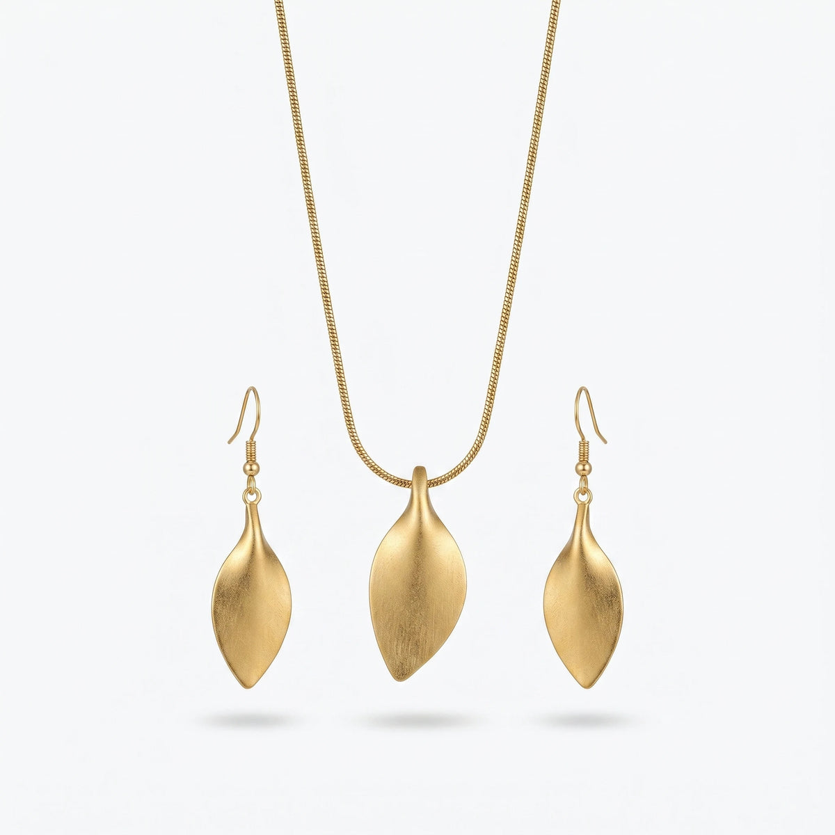 QIAOREN 11069 Luxury Matte Gold Leaf Jewelry Set Stainless Steel Pendant Necklace and Drop Earrings for Women