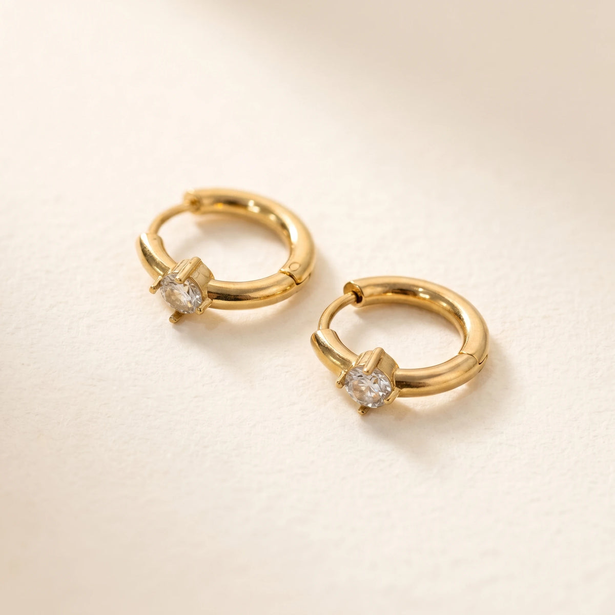 QIAOREN 12130-34 Assorted Round Colored Gem Stainless Steel Small Hoop Earrings PVD Gold Hypoallergenic Ear Buckle