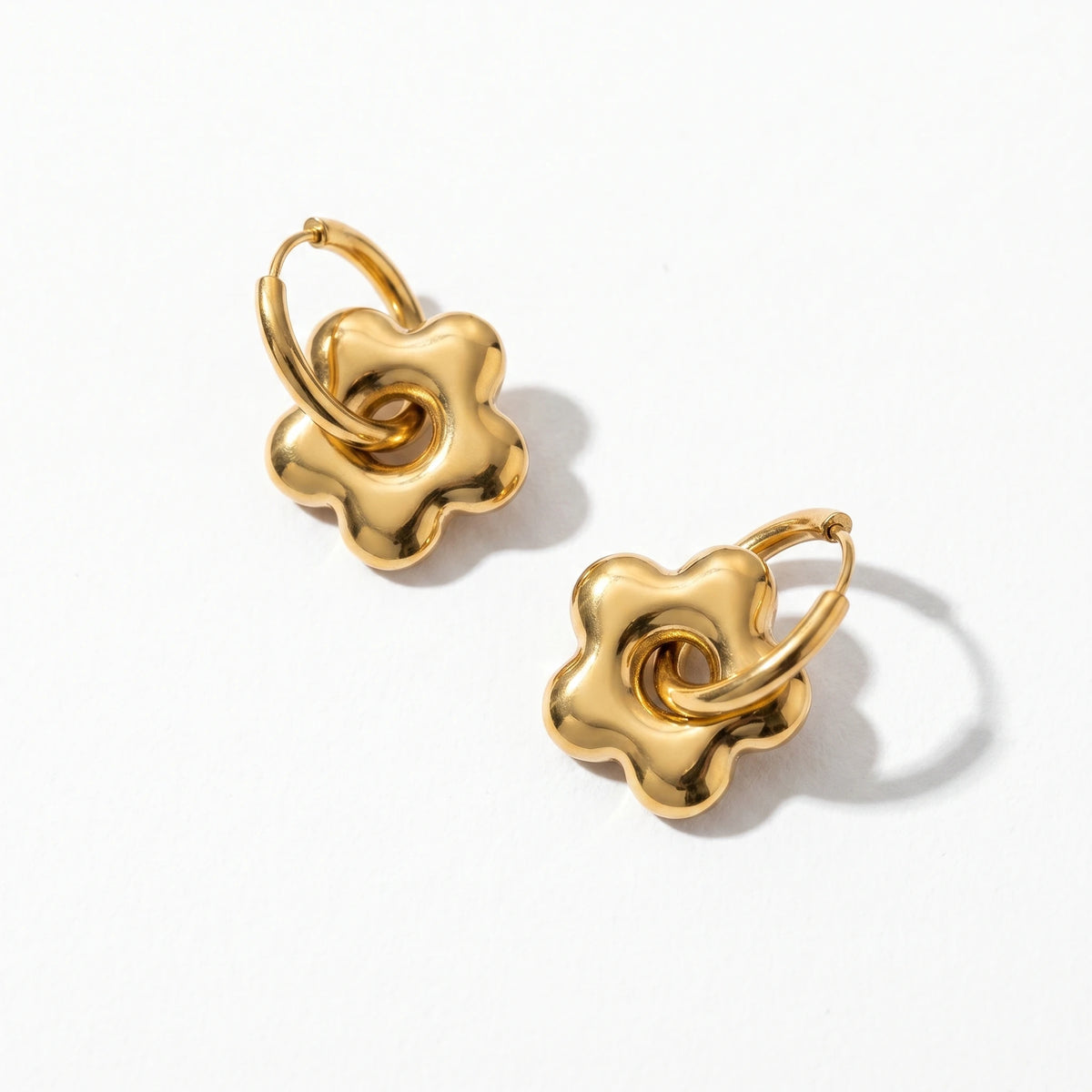 QIAOREN 10841 Waterproof Stainless Steel Floral Charm Drop Earrings Trendy Party 18K Gold Plated Jewelry