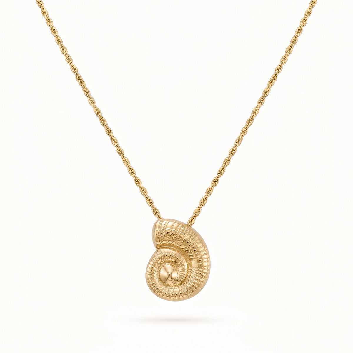 QIAOREN 11725 Retro Embossed Conch Pendant Necklace Gold Stainless Steel Twist Rope Chain Nautical Jewelry for Western Girls
