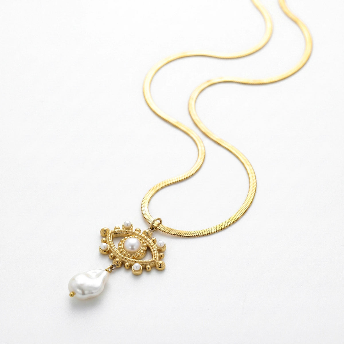 QIAOREN 13548 Stainless Steel Baroque Pearl Pendant Necklace Gold Herringbone Chain Vintage Statement Necklace for Women