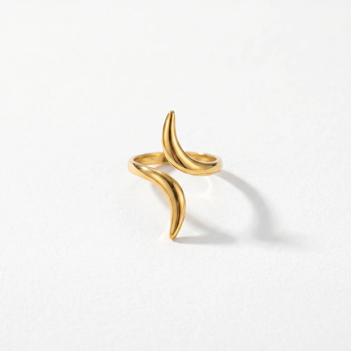 QIAOREN 13086-90 5Pcs 18K Gold Plated Stainless Steel Open Ring Set, Adjustable Stackable Heart Finger Rings