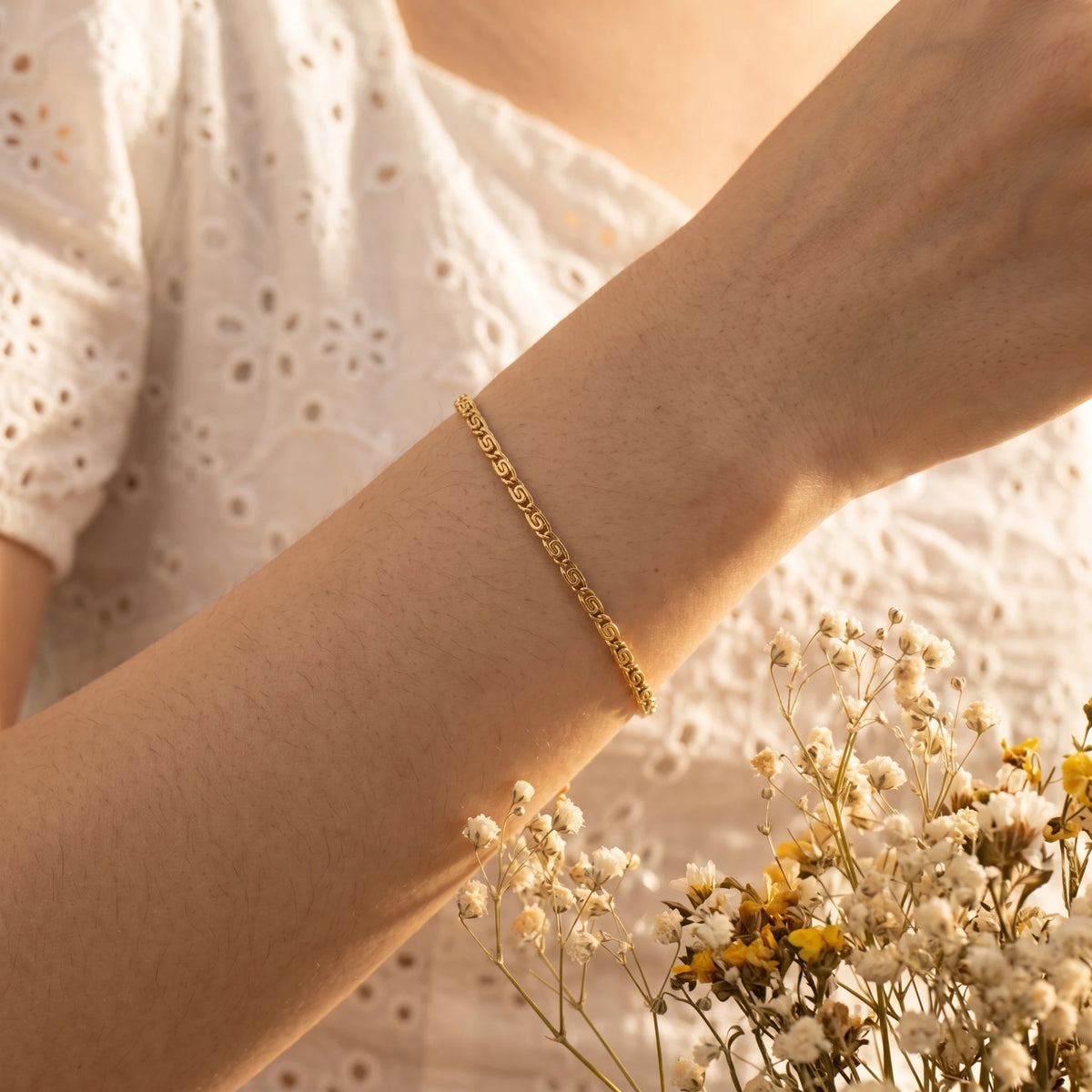 QIAOREN 10617 Gold Silver Geometric Chain Bracelet Stainless Steel 18K Plated Tarnish Free Trendy Buddhism Fashion