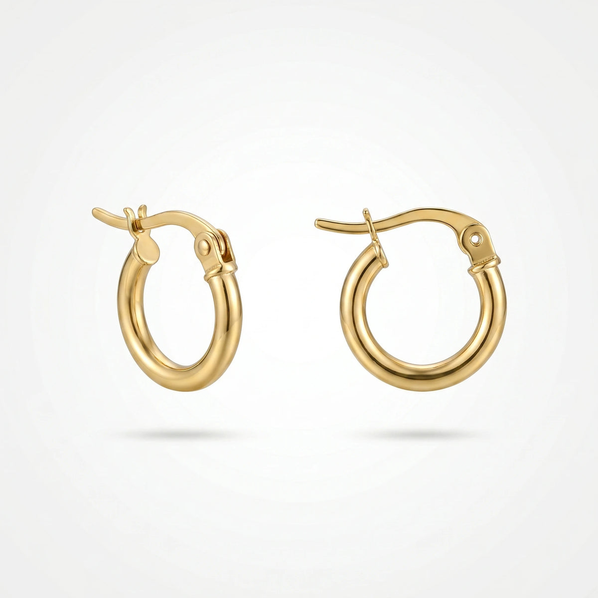QIAOREN12538 18K Gold Plated Stainless Steel Huggie Hoop Earrings Hypoallergenic Waterproof Small Circle Click Clasp Ear Jewelry