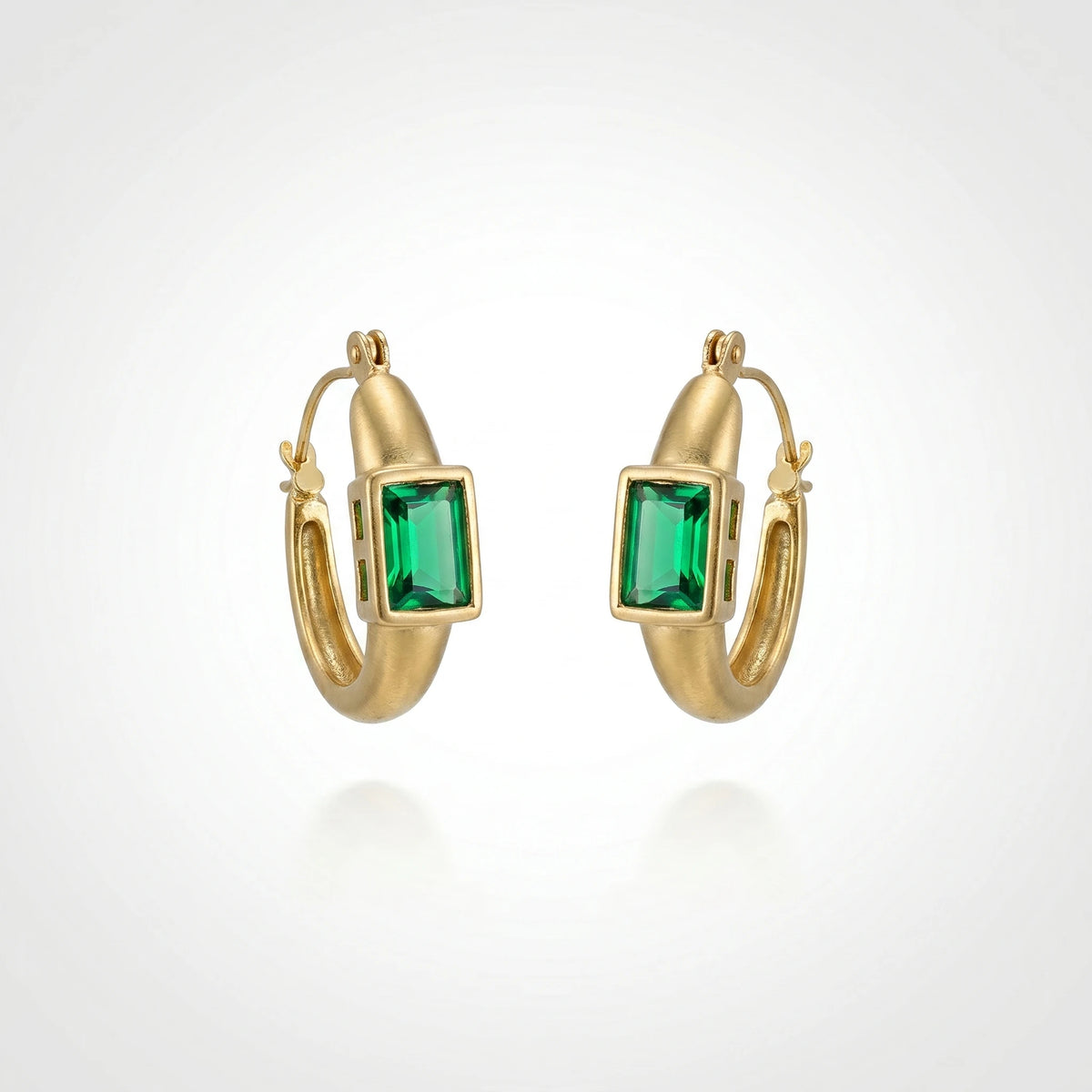 QIAOREN 12432  Emerald Green Hoop Earrings Gold Stainless Steel Bezel Set Rectangular CZ Huggie Hoops US EU