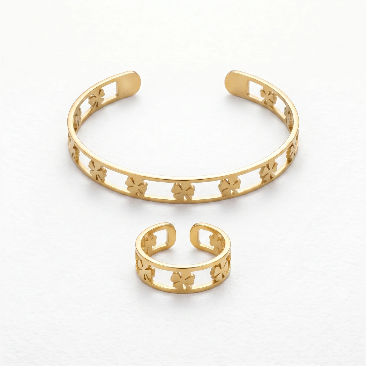QIAOREN 10915 18K Gold Plated Clover Cuff Bracelet & Ring Set Trendy Stainless Steel Hypoallergenic Waterproof Jewelry for Women