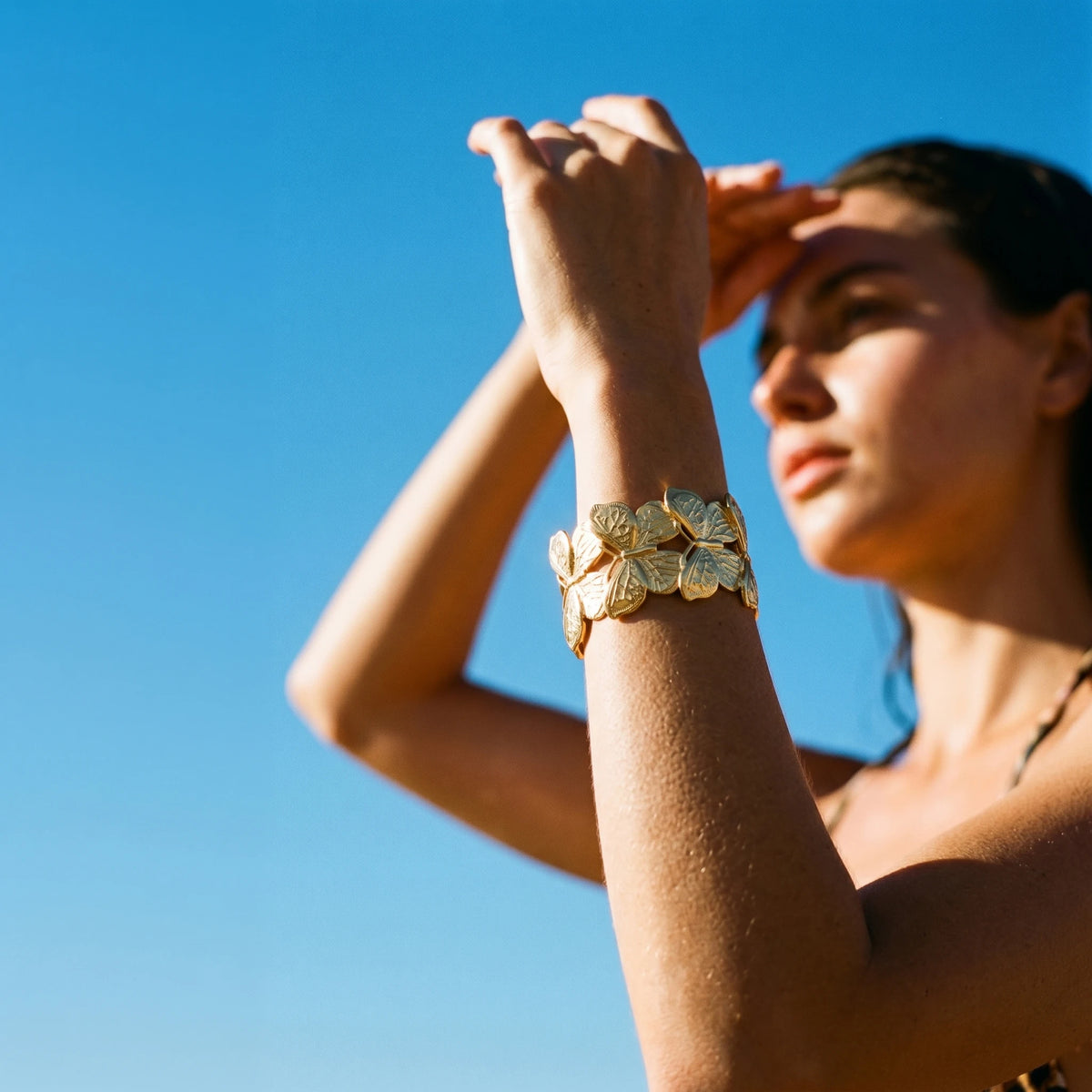 QIAOREN 12726 Vintage Interconnected Sculpted Butterfly Wide Cuff Bangle  Stainless Steel Gold Bracelet Bridal Birthday Gift
