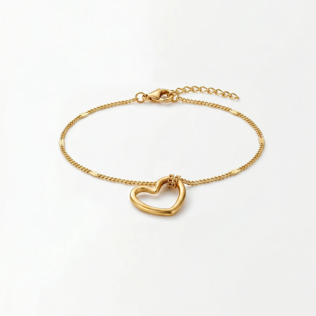 QIAOREN Hypoallergenic Waterproof Stainless Steel Bracelet Dainty Hollow Heart 18K Gold Plated Tarnish Free Fashion Jewelry