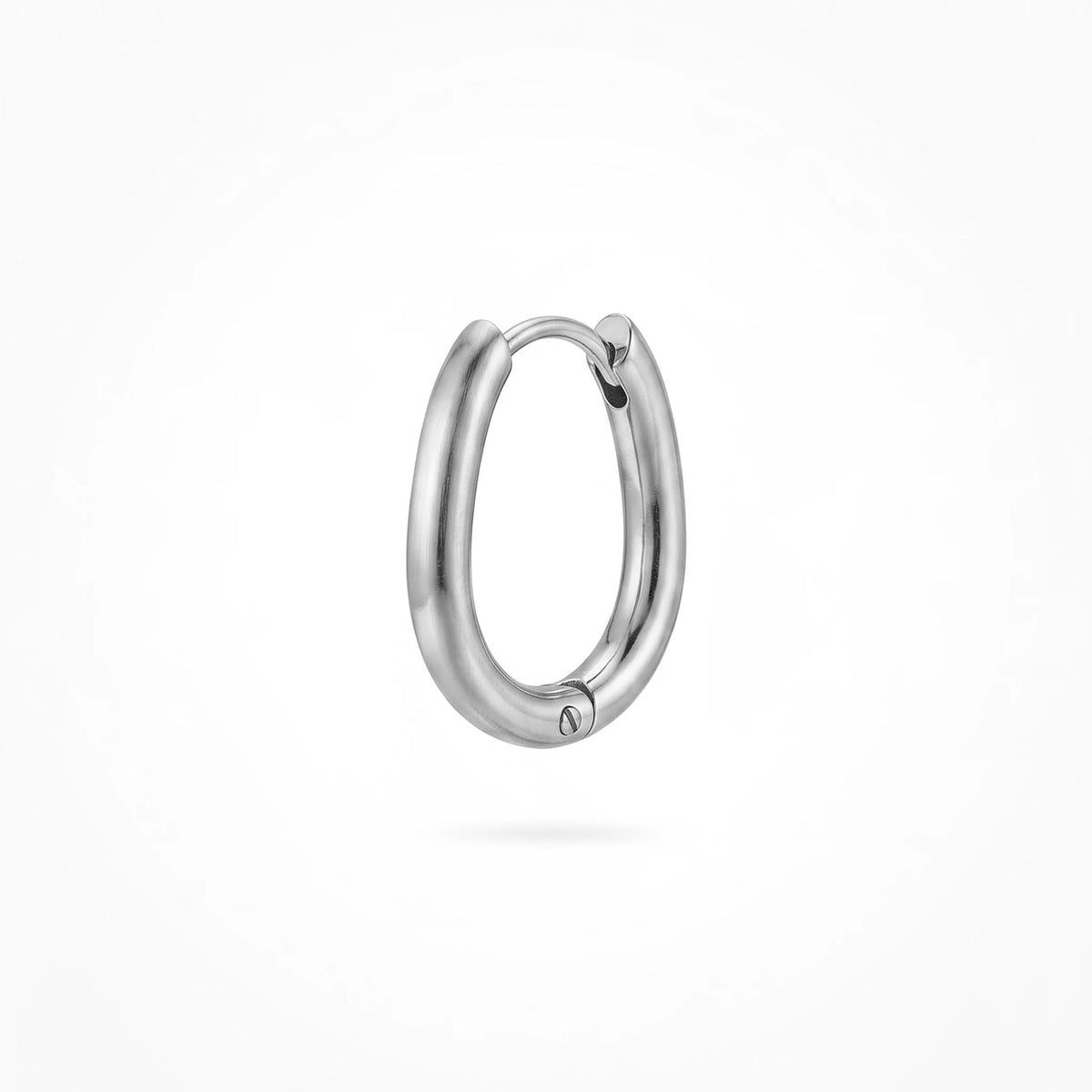 QIAOREN 12583 Smooth Thick Oval Huggie Hoop Earrings PVD 18K Gold Plated Stainless Steel Oval Ear Buckle for US European Women