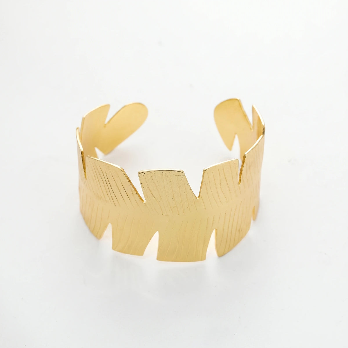 QIAOREN 12660Abstract Serrated Palm Leaf Wide Cuff Bangle Hypoallergenic Stainless Steel Gold Bracelet Beach Party Birthday Gift